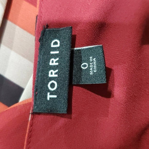 Torrid striped layered adjustable strap flutter tank top euc orange red black - Picture 6 of 7